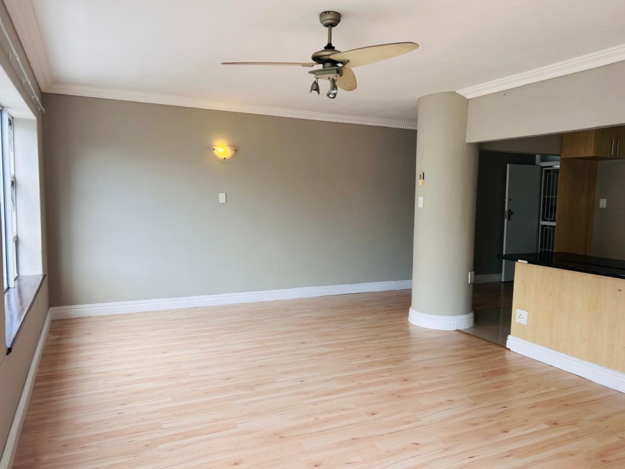 2 Bedroom Property for Sale in Sea Point Western Cape